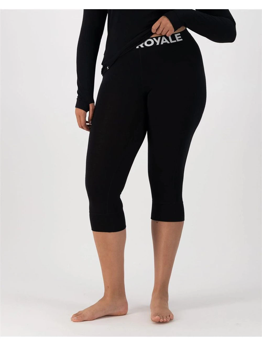That is a First Layer Mons Royale WMS Cascade Merino Base Layer ¾ Leggings Black