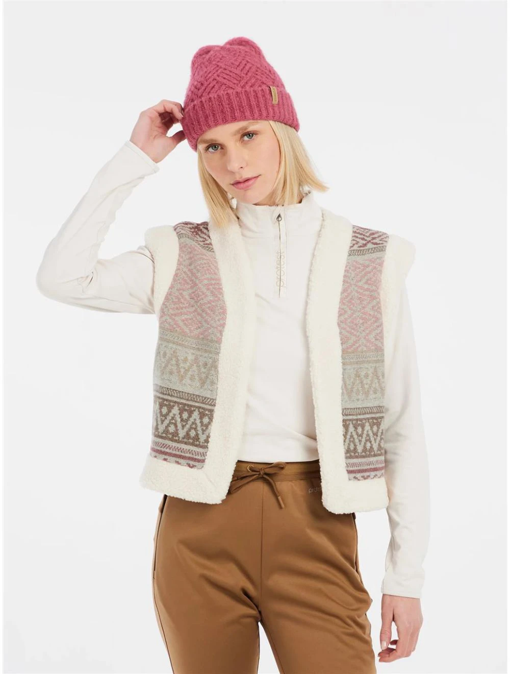 That is a Jacket Protest PRTClaw Teddy Weste rose dust