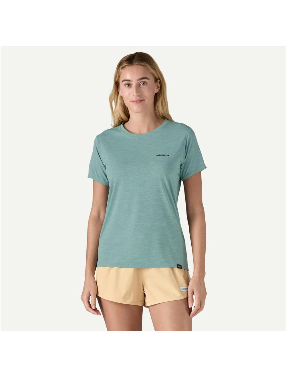 That is a Rash Guard Patagonia W's Cap Cool Daily Graphic Shirt Waters bs logo thermal blue x dye