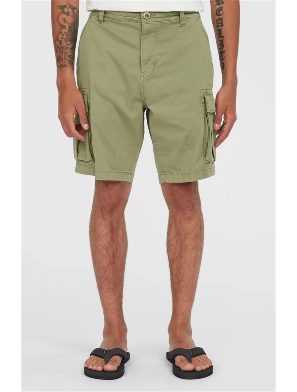 That is a Pants O'Neill Essentials Cargo Shorts avery fern