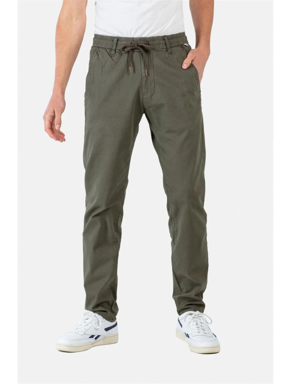 That is a Pants Reell Reflex Easy ST olive olive