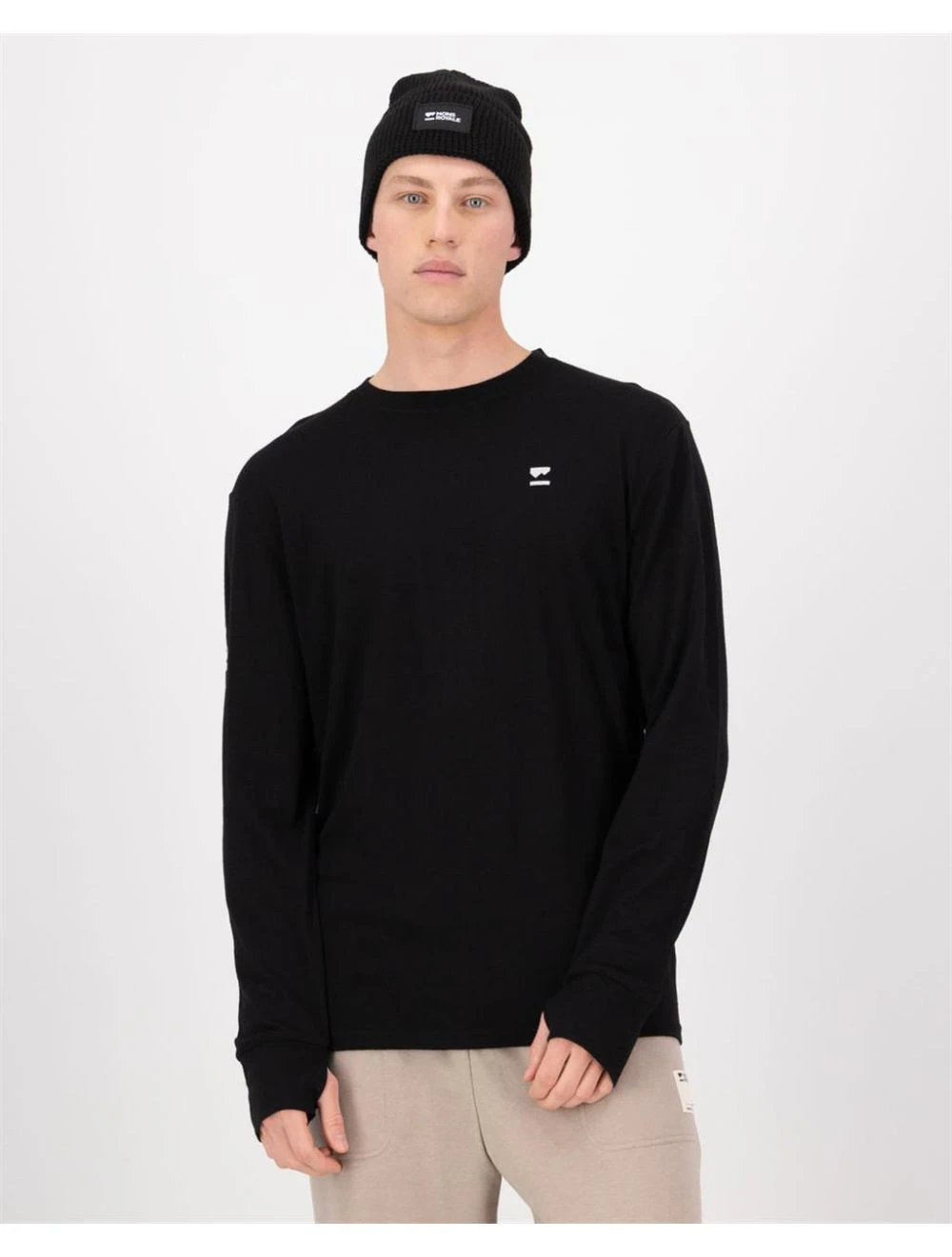 That is a Merino Shirt Mons Royale Mens Yotei Merino Classic Long Sleeve Black Black