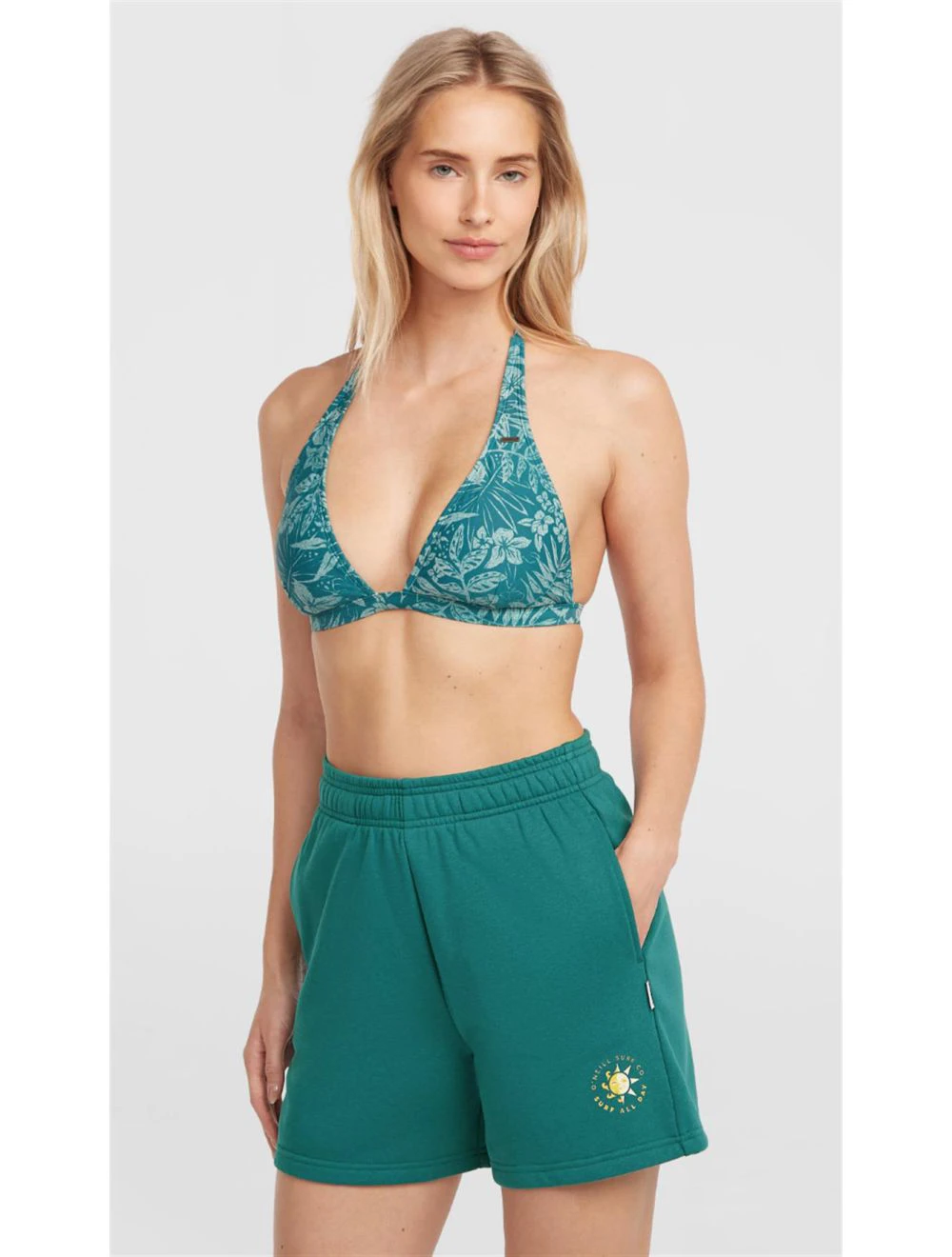 That is a Shorts O'Neill O'Neill Summer Musthave Sweatshorts Botanical Heat Botanical Heat