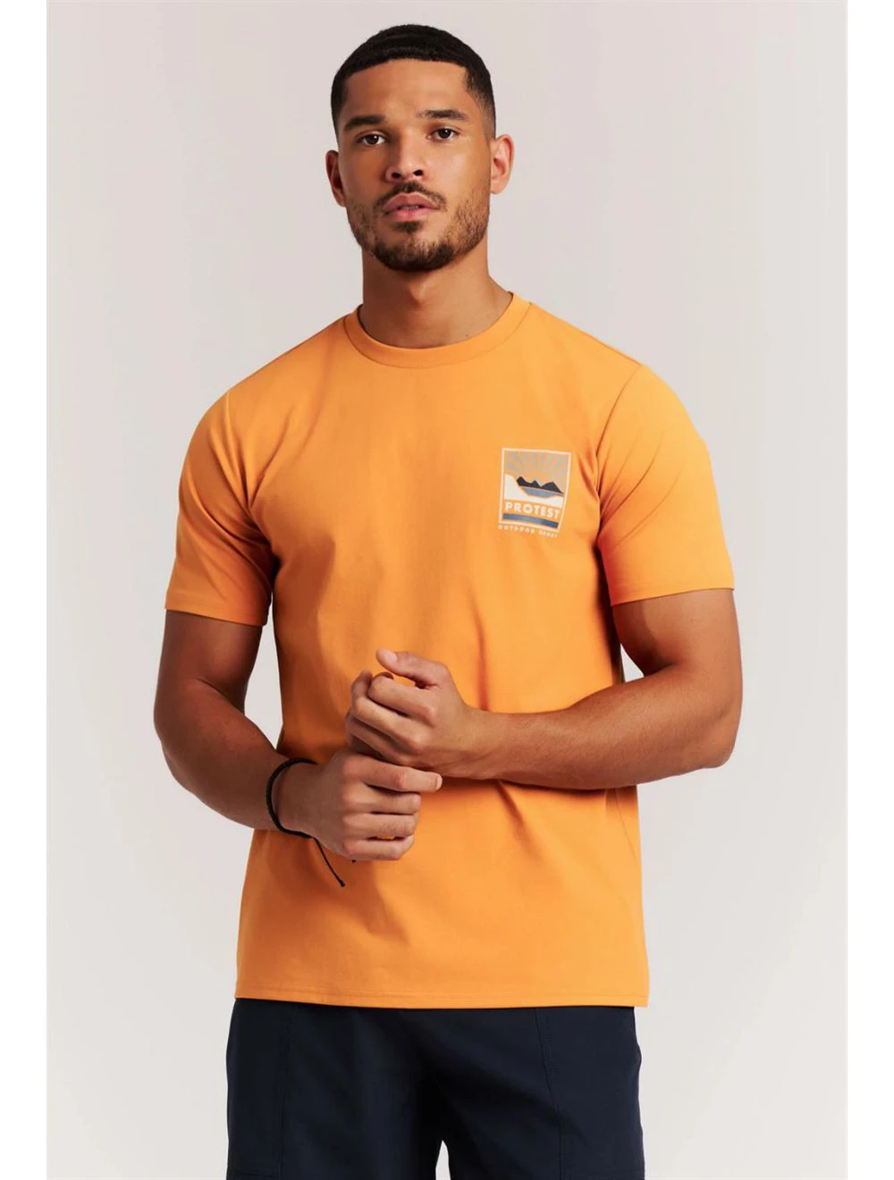 That is a T-Shirt Protest PRTTarrant T-Shirt Caramel Yellow