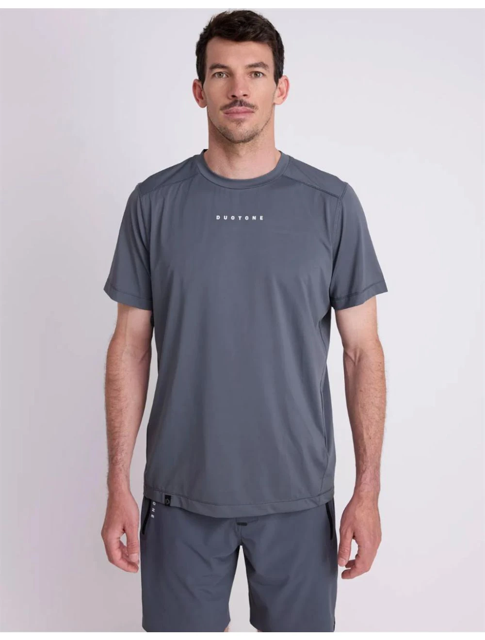 That is a Rashguard;UV-Shirt Duotone Tee Wetshirt SS Men Metal-grey Metal-grey