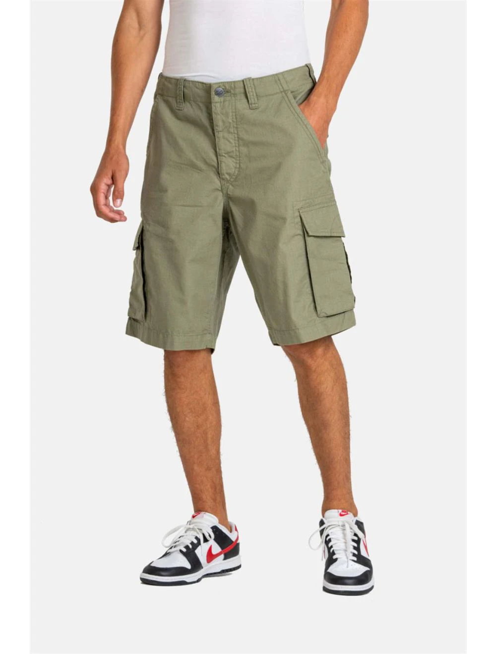 That is a Shorts Reell New Cargo Short Greyish Green Greyish Green