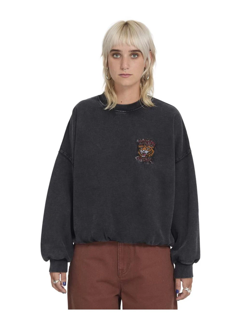 That is a Sweater Volcom FA Ozzy Crew Black Black