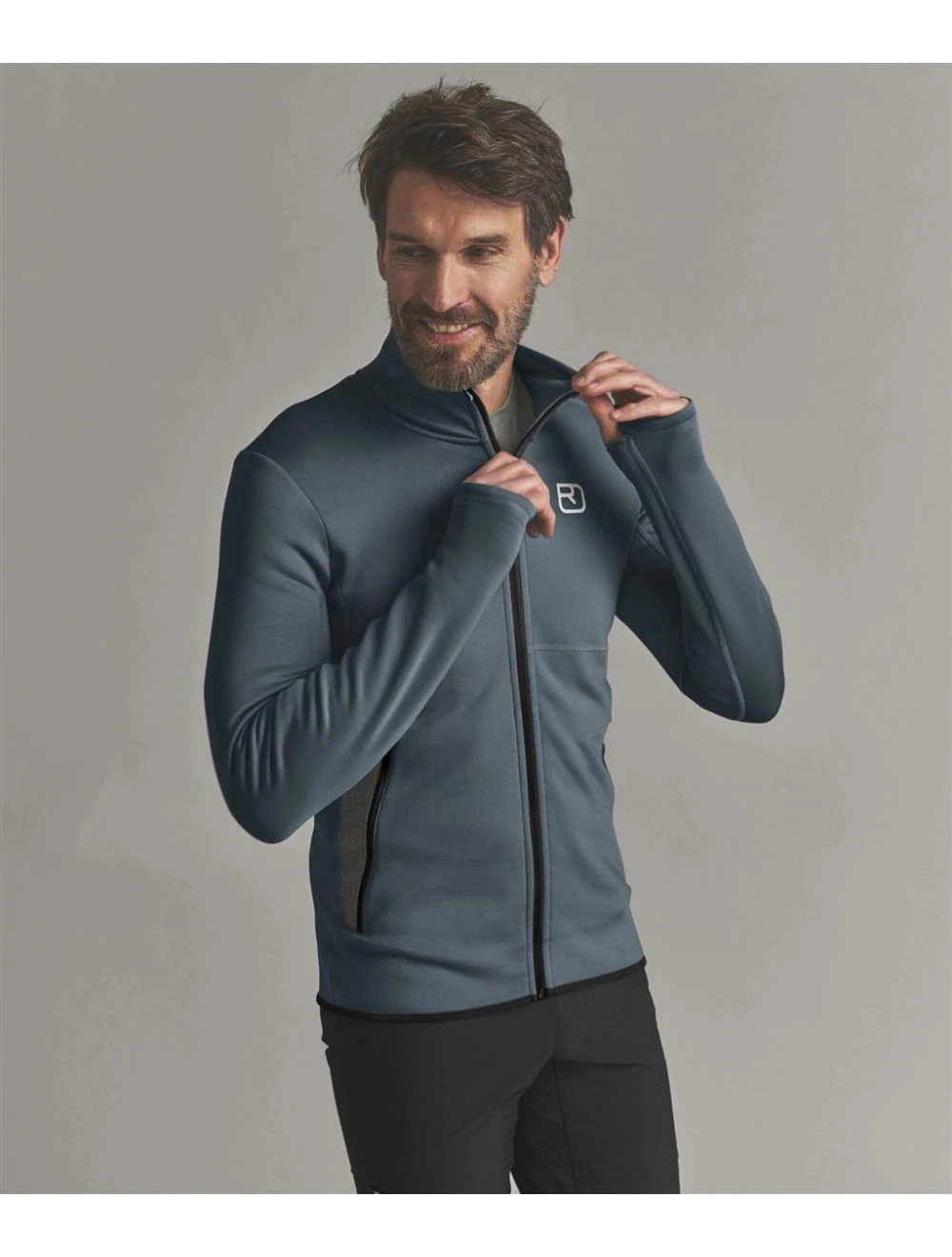 That is a Fleece Ortovox Fleece Jacket M dark arctic grey
