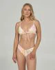 That is a Bikinitop Salty Crew Bloomed Tri Top Off White Off White